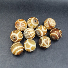 Vintage Pumtek Bead Lot 10 Beads 18-19mm Lot#271