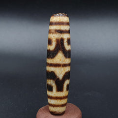 Old Himalayan Tibetan Vein Eyes Natural Agate Amulet Dzi Beads