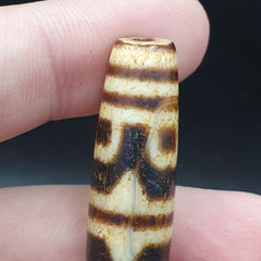 Old Himalayan Tibetan Vein Eyes Natural Agate Amulet Dzi Beads