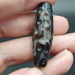 Indo Tibetan Carving Agate Eye stone Bead Amulet Hunter Hunted Animal #10213