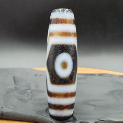 Protective Bead Amulet Vintage Old Indo Tibetan BLACK AND WHITE Agate pure 3 Eye