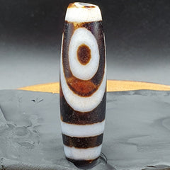 Vintage Old Indo Tibetan RED AND WHITE Agate 2 Eye stone Bead Amulet