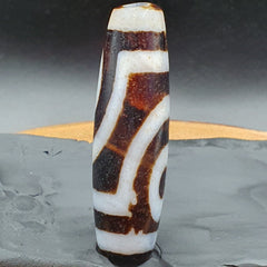 Vintage Old Indo Tibetan RED AND WHITE Agate 2 Eye stone Bead Amulet