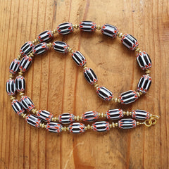 Vintage beads Old trade Black and White Chevrons Beads Necklace