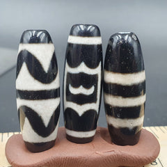 N#342 Himalayan Indo Tibetan rare Patterns Dzi Amulet Bead Lot 3 Beads