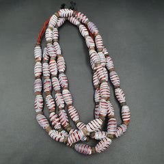 Vintage Venerano ART Fancy Feather Beads 18x9.5MM GLASS BEADS 24" Necklace F-2