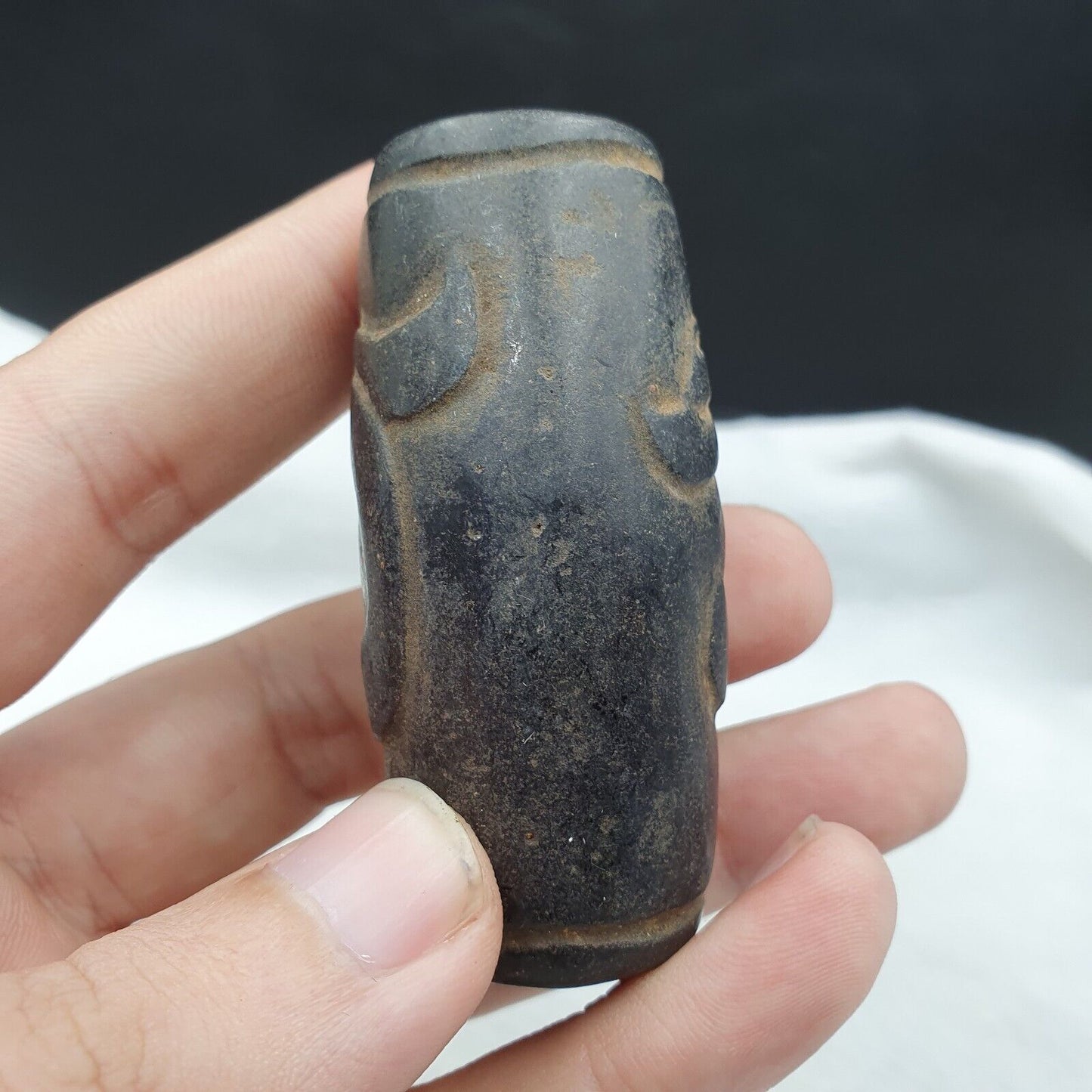 古董黑色磁石神秘動物雕刻玉石護身符石 MG-7