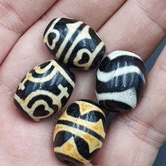 N#315 Himalayan Indo Tibetan rare Patterns Dzi Amulet Bead Lot 4 Beads
