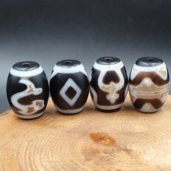 N#502 Himalayan Indo Tibetan rare Patterns Dzi Amulet Bead lot 4 beads