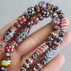 Vintage Feather Skunk Bumblebee Dotted Trade Beads Beaded Necklace