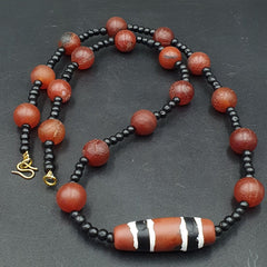 NC36 Old Himalayan Tibetan Red Agate Carnelian Beads Unique pattern Necklace