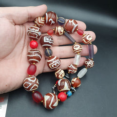BEAUTIFUL LOT Vintage Old Himalayan Indo Tibetan Etched Agate Beads Necklace
