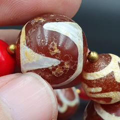 BEAUTIFUL LOT Vintage Old Himalayan Indo Tibetan Etched Agate Beads Necklace