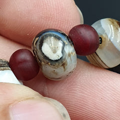 Suleimani Agate Beads Vintage Himalayan Indo Tibetan Eye Beads Necklace