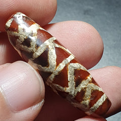 Rare Pattern HIMALAYAN Nepalese Tibetan South East Asian Etched Agate bead