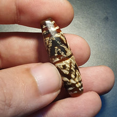 Rare Pattern HIMALAYAN Nepalese Tibetan South East Asian Etched Agate bead