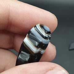 lot 2 Antique Himalayan Tibetan Arrow Shape carving Agate Amulet Bead #126