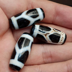 Lot 3 Old Tibetan Himalayan Beads Old Agate Beautiful patern Amulet Pendant DZI