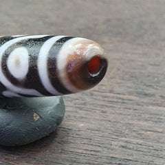 RarE pattern INDO TIBETAN Himalayan 8 Totem Eyes Red Agate bead Amulet Dzi