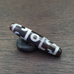 RarE pattern INDO TIBETAN Himalayan 4 Totem Eyes Red Agate bead Amulet Dzi