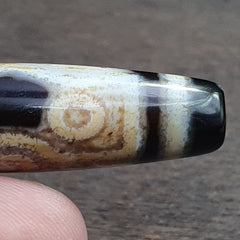 Tibetan Agate Eyes stone Dzi Bead Amulet