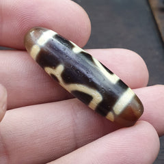 Very Unique Vintage Old Tibetan Lotus, treasure-vase Agate stone Dzi Bead Amulet