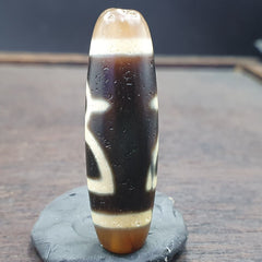 Very Unique Vintage Old Tibetan Lotus, treasure-vase Agate stone Dzi Bead Amulet