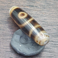 Vintage Old Indo Himalayn Tibetan Agate 2 Eyes Agate stone Dzi Bead Amulet