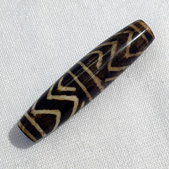 Vintage South Asian Burma Old Pumtek pyu beads petrified Wood Stone bead -L1