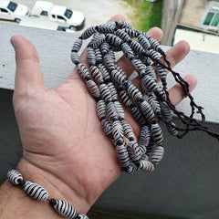 Vintage Venerano ART Fancy Black Feather Beads 18x9.5MM GLASS BEADS Necklace