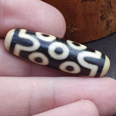 Vintage Old Tibetan 7 Eyes Dzi Bead Amulet