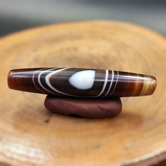 Vintage Old Yemeni Agate Natural Rare pattern Banded Agate Bead YM-5