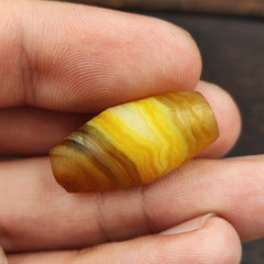 Antique Yemeni Old Crystal Agate Middle Eastern Red, yellow Agate Bead -7Y