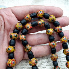 Vintage Black Yellow, green Gabri Eyes Glass Beads Strand Necklace