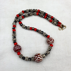 BEAUTIFUL LOT Antique Himalayan Indo Tibetan Etched Agate Beads lot Necklace