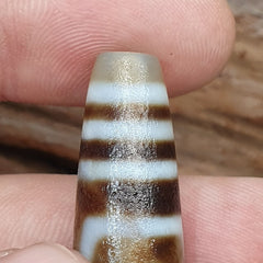 Tibetan Himalayan Agate 3 eyes in eye Dzi Bead Amulet circle and Square Eyes