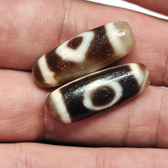 Lot 2 Powerful Diamond, Circle Eyes Antique Tibetan Agate Dzi Bead Amulet 128
