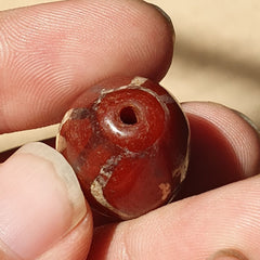 SHDK-3. Exquisite Antique Tibetan Etched Agate Bead: A Rare Gem from the Past