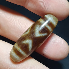 Old Tibetan Diamond Eyes Unique pattern Agate stone Dzi Bead Amulet