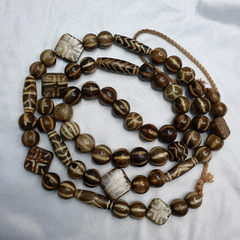 RARE Very Old PUMTEK BEADS Necklace Palmwood Great Patterns