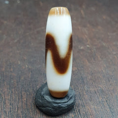 Tigere Teeth totem Tibetan White Agate Dzi Bead Amulet