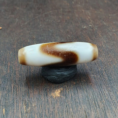 Tigere Teeth totem Tibetan White Agate Dzi Bead Amulet