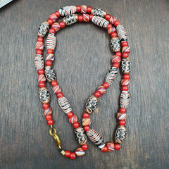 Vintage Venerano ART Fancy Feather venetian whiteheart 6mm BEADS Necklace