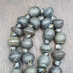 Lot 20 Antique Carving Decorated Stone Beads Strand From Swat Valley 14-16mm