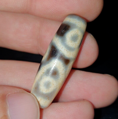 Very Unique 5 eyes Old Himalayan Indo Tibetan Agate DZI Bead Rare Pattern