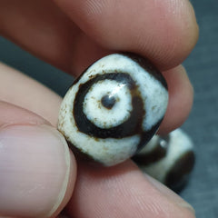 Lot 2 Beads Indo Tibetan 3 eyes Pattern Agate Dzi Amulet Beads