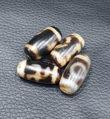Lot 4 Beads Indo Tibetan Beautiful Pattern Agate Dzi Amulet Beads