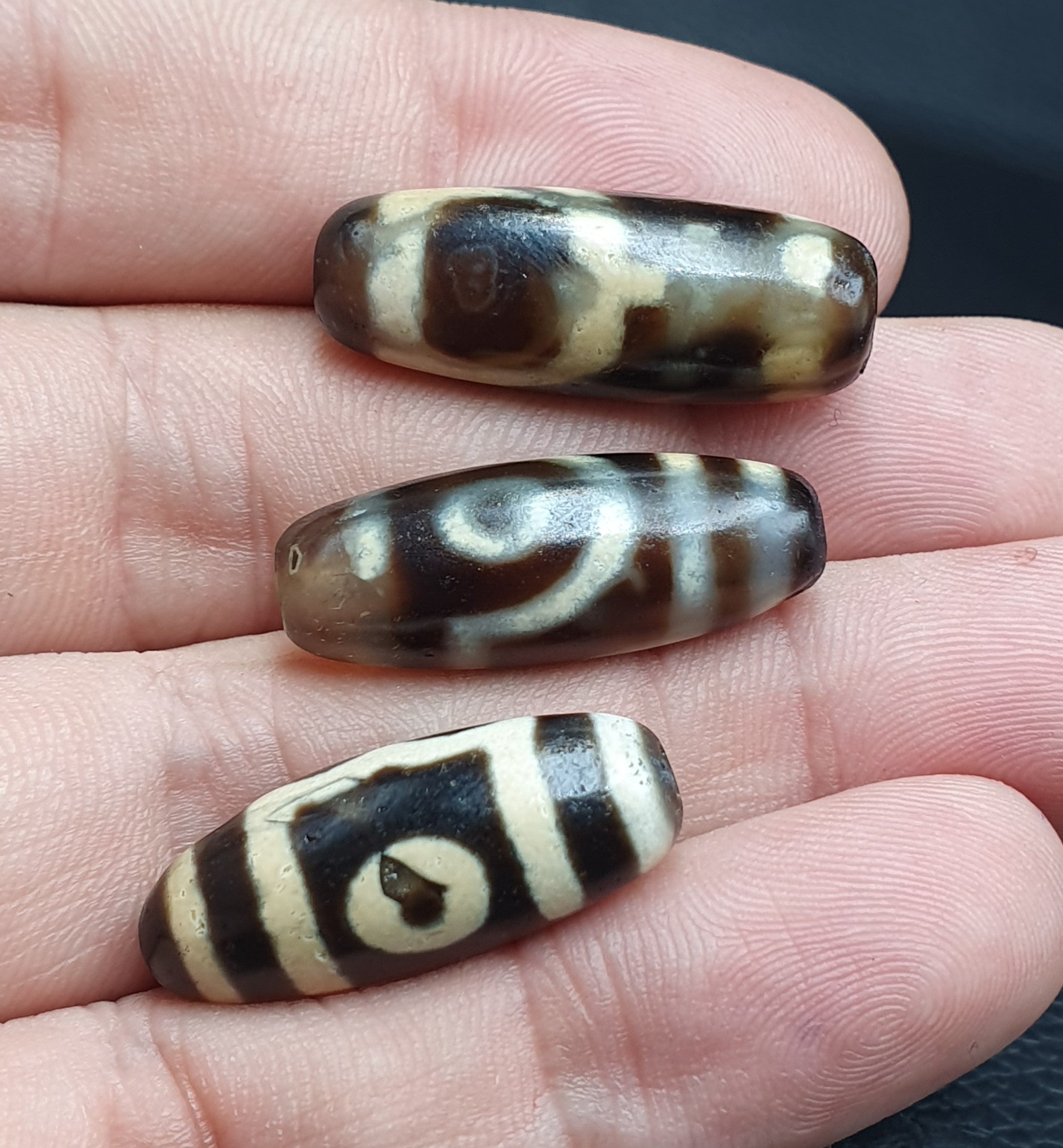 Himalayan Indo Tibetan Eyes Pattern Agate Dzi Amulet Bead lot 3 beads LB3