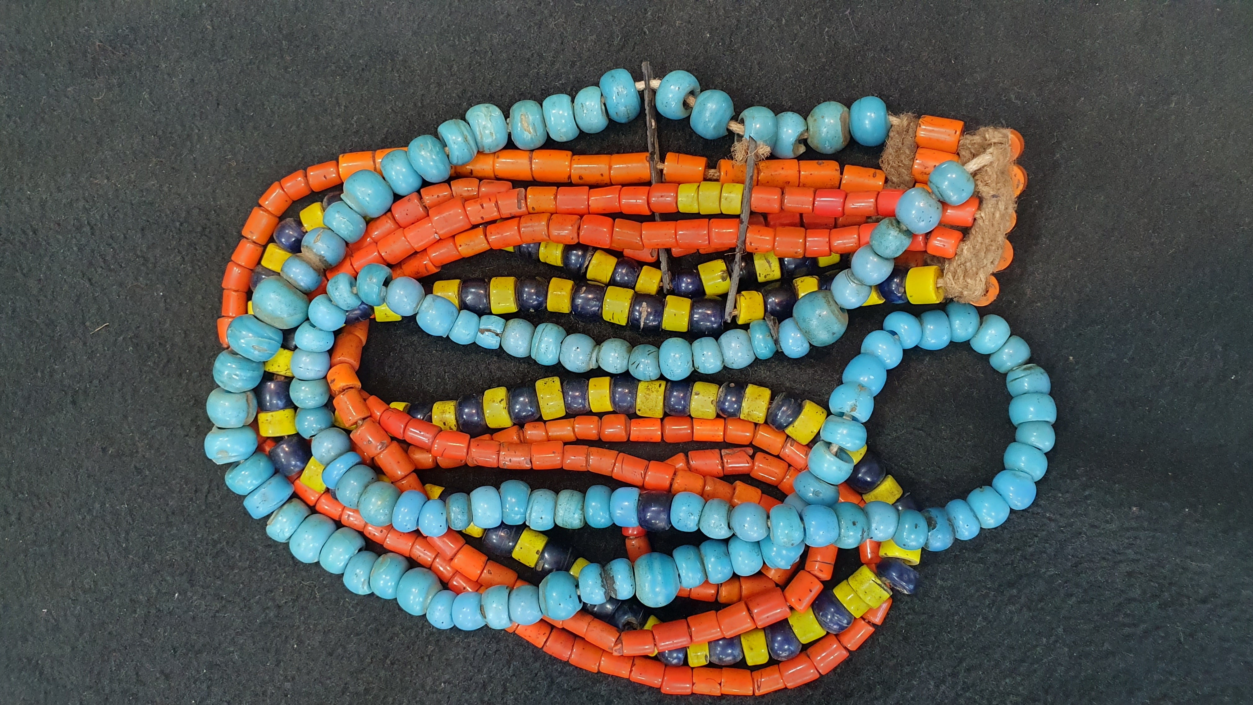 Lot 17 Necklaces Mix Beads.