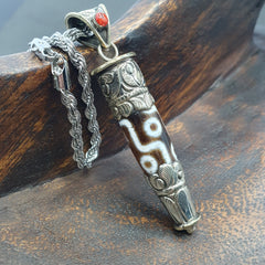 Vintage Tibetan 9 Eyes Agate & Brass Pendant Necklace